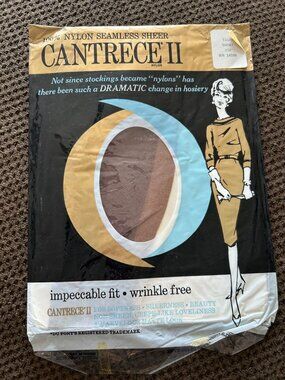 100% Nylon Cantrece II Seamless Sheer Stockings Taupe Short Wrinkle-Free Vintage